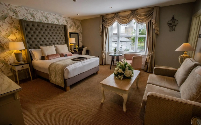 WorldHotels Distinctive Woughton House Hotel