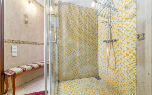 ApartLux (АпартЛюкс) на переулке Малый Лёвшинский