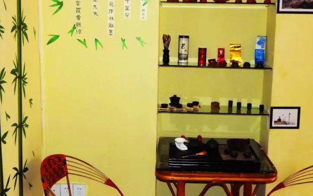 Sanya Dannan Youth Hostel