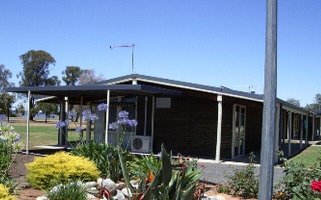 Aaroona Holiday Resort