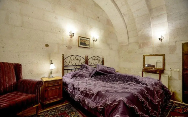 Valley Inn Cave Hotel