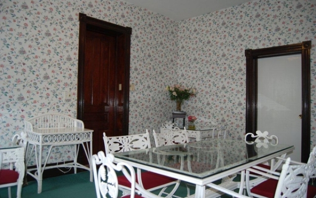 Edgehill Manor Guest House