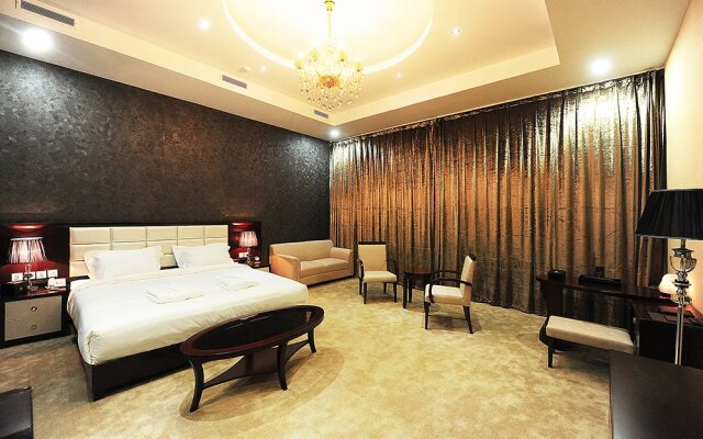 Soyol Hotel
