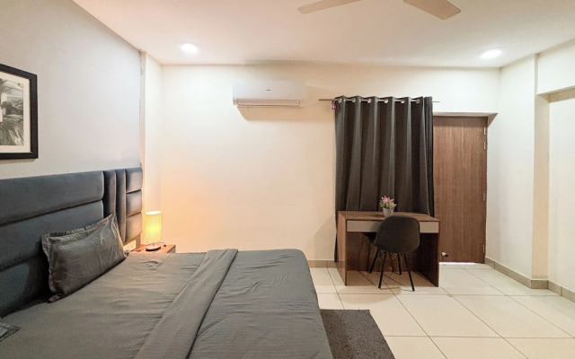 Housr 1 RK Apartment Sec 28 Gurgaon Mega