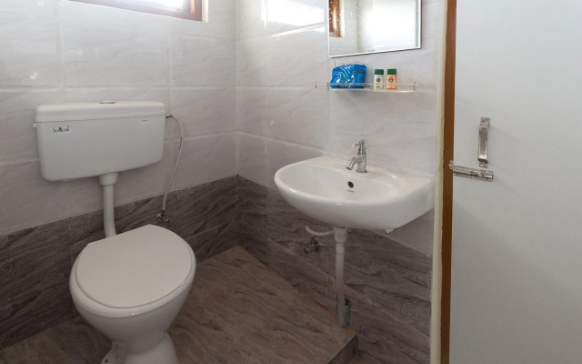 Home Stay Down Town By OYO Rooms
