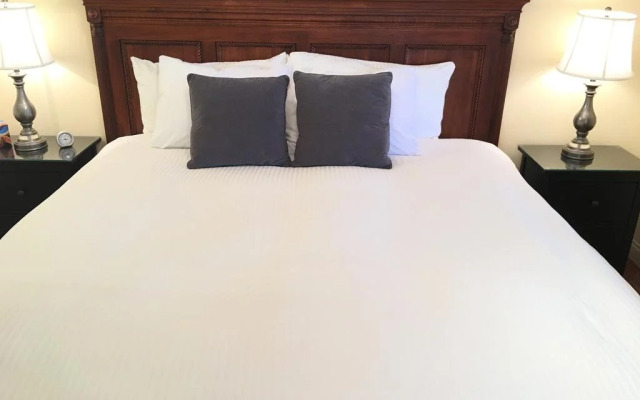 All Seasons Bed & Breakfast