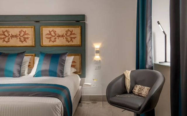 GCF Luxury Suites, Guest House
