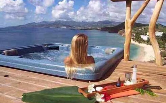 Maca Bana Luxury Boutique Resort