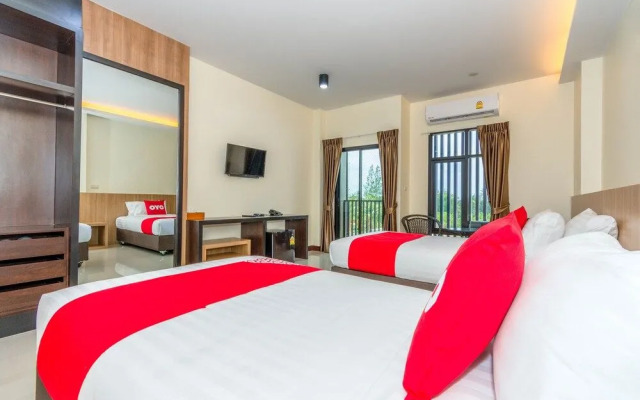 OYO 687 Canal Happiness Hotel