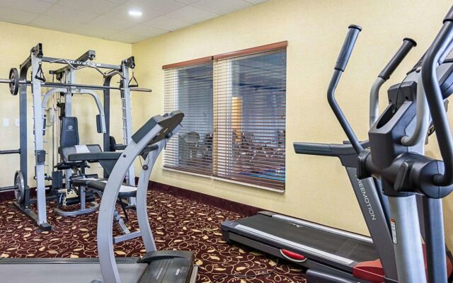 Comfort Inn & Suites Chesapeake - Portsmouth