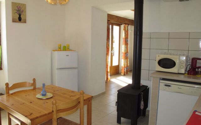 Holiday Home Les Lauriers Roses (LRG490)