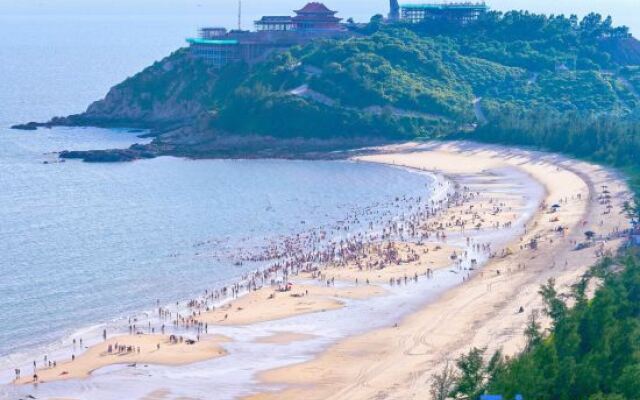 Pearl Bay Hotel