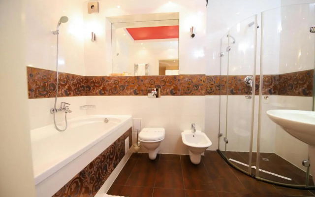 Prestige Hotel