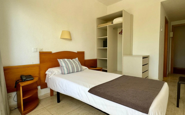 Hotel Cabot Cala Ferrera