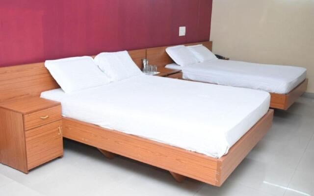Hotel Surya Residency Majestic