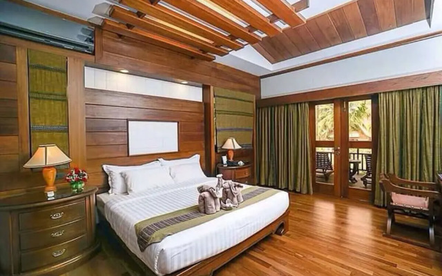 Sunny Paradise Resort