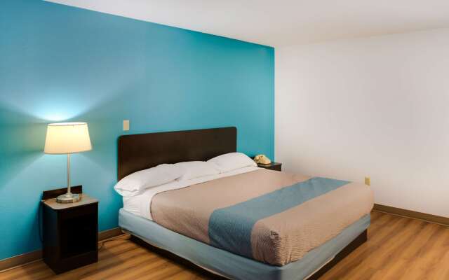 Motel 6 Richmond, IN