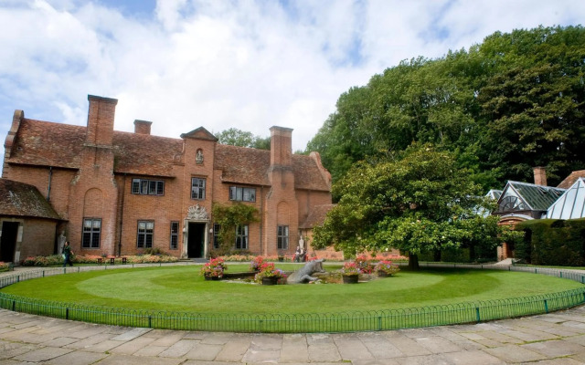 Port Lympne Reserve - Port Lympne Hotel