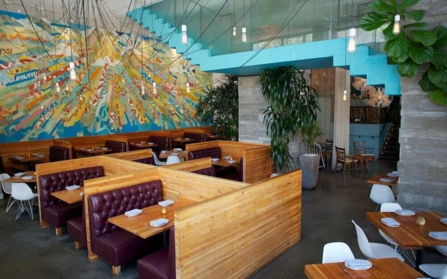 Oakwood at Amli on 2nd