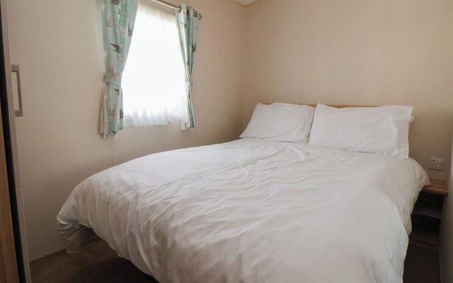 E10 Static Caravan