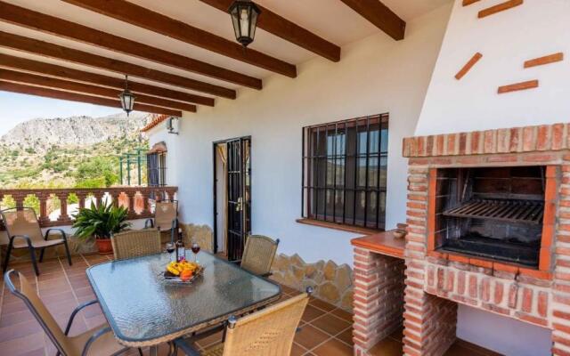 Casa La Encina Alora by Ruralidays