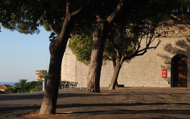 Apartment With one Bedroom in Cannes, With Wonderful City View and Wif