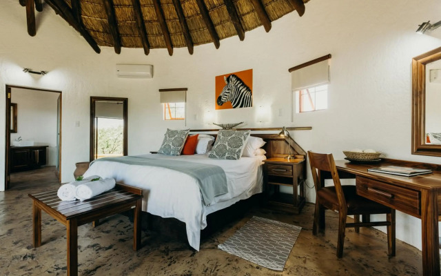 Mopane Bush Lodge