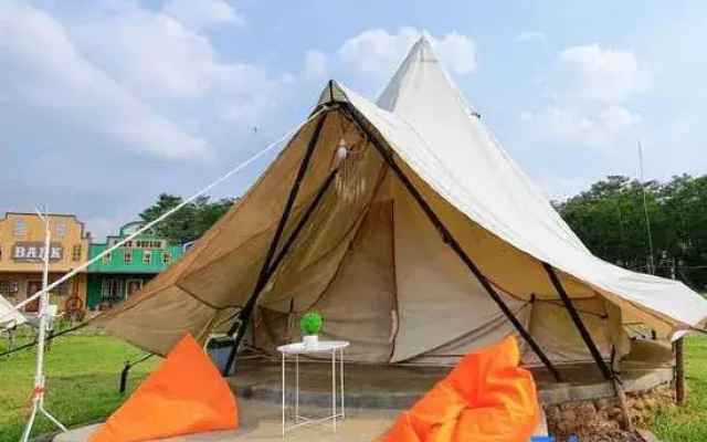La'Ranch Glamping Adventure