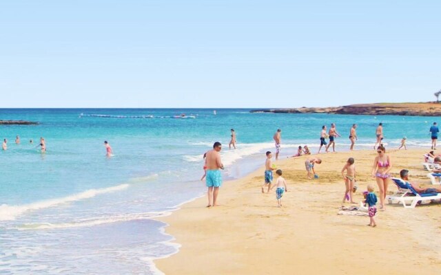 Anais Paralimni in Paralimni