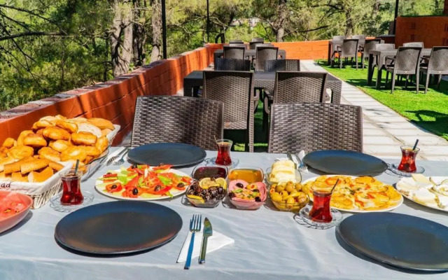 Serenity Hotel Gokbuk