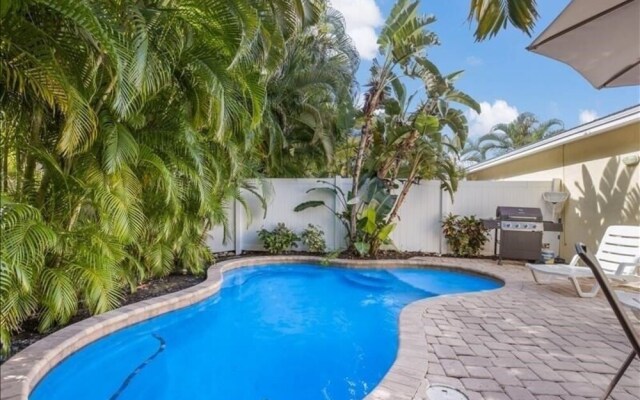 Groovy Guava 2 Bedroom Villa