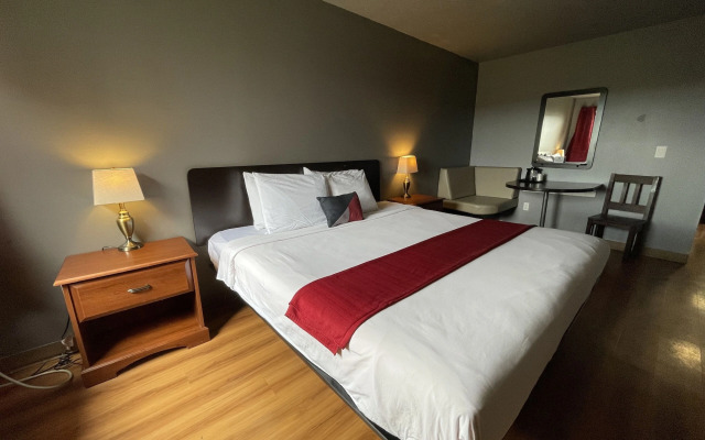 Sunnyside Inn & Suites