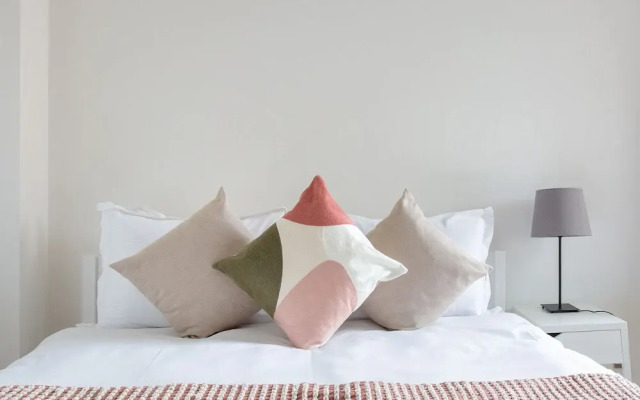 Serenity Apartment Whitechapel