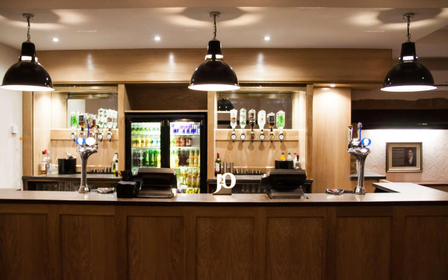 Lion Hotel