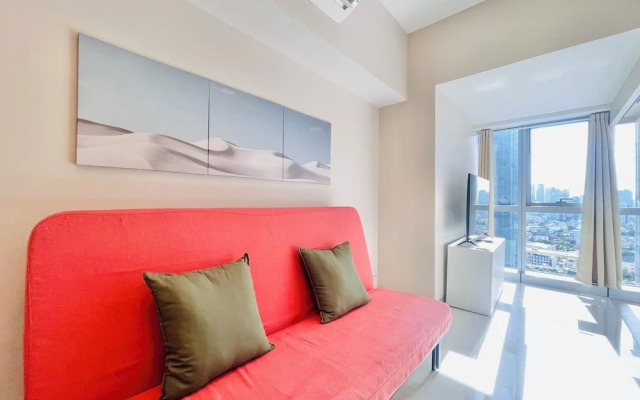 Uptown Parksuites BGC