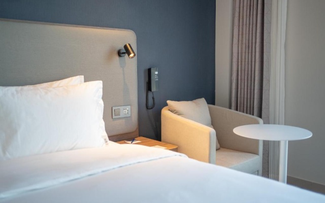 Holiday Inn Express Qingdao Northern West Coast, an IHG Hotel – Guest Rooms – Qingdao