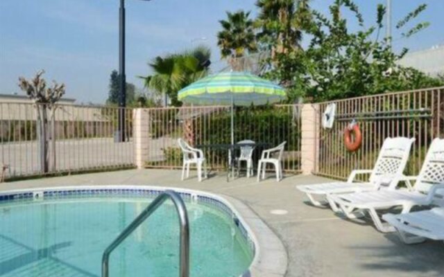 Days Inn By Wyndham Ontario Airport
