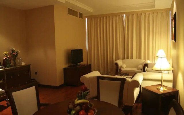 Trianon Royal Hotel