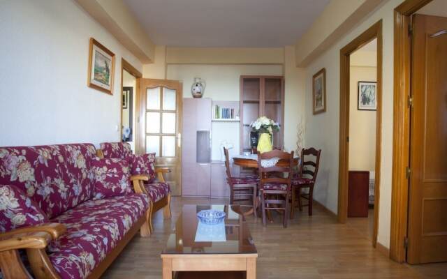 Malaga 101395 3 Bedroom Apartment By Mo Rentals