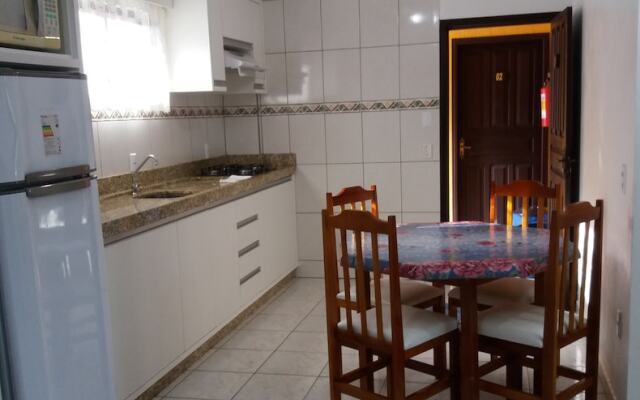 Residencial Vista Bela - Rua Tainha 525 Centro Bombinhas SC - Acesso a 4 Ilhas