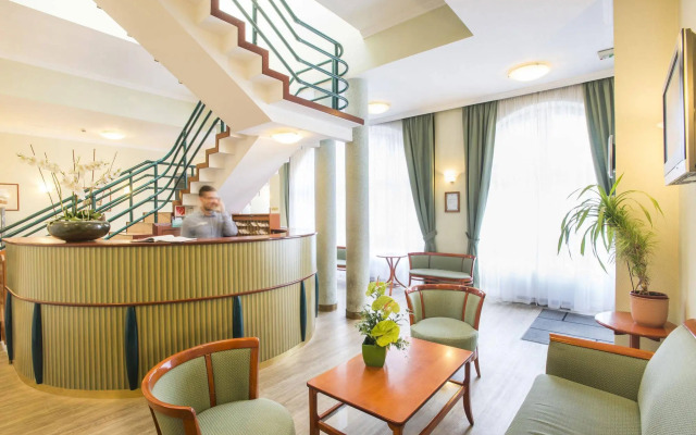 Baross City Apartments