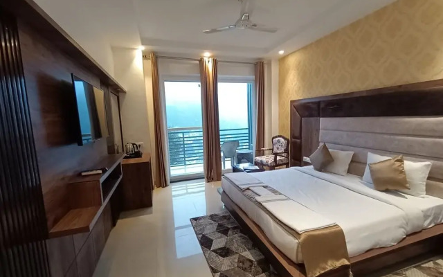RR Hotel and Resort
