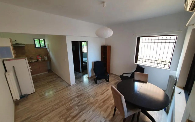 Julia's Apartment