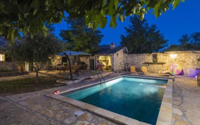 Holiday Home Hrvacic