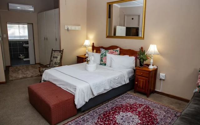 Woodpecker Guesthouse