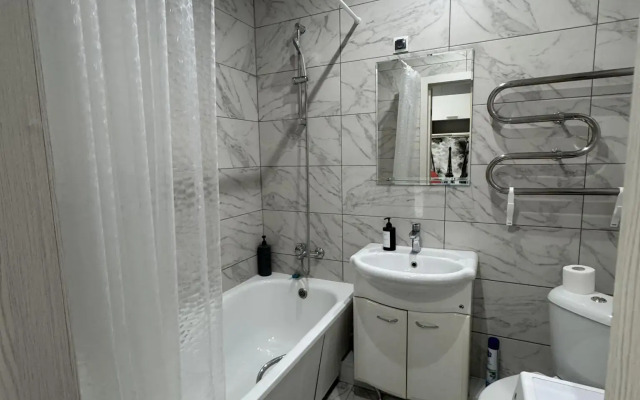 Апартаменты на улице Жореса Алфёрова 12