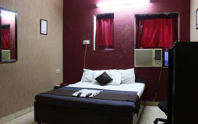 Red Palms Residency