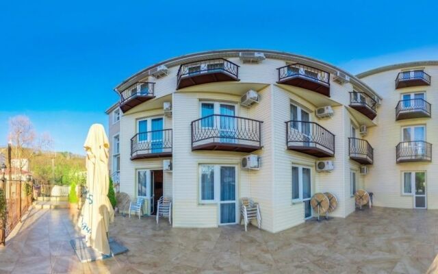 Hotel Oazis