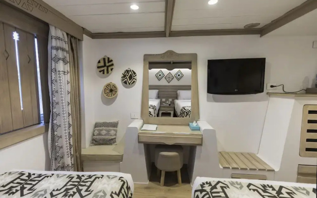 SUNRISE Mahrousa Cruise