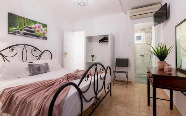 Zante Riva Studios